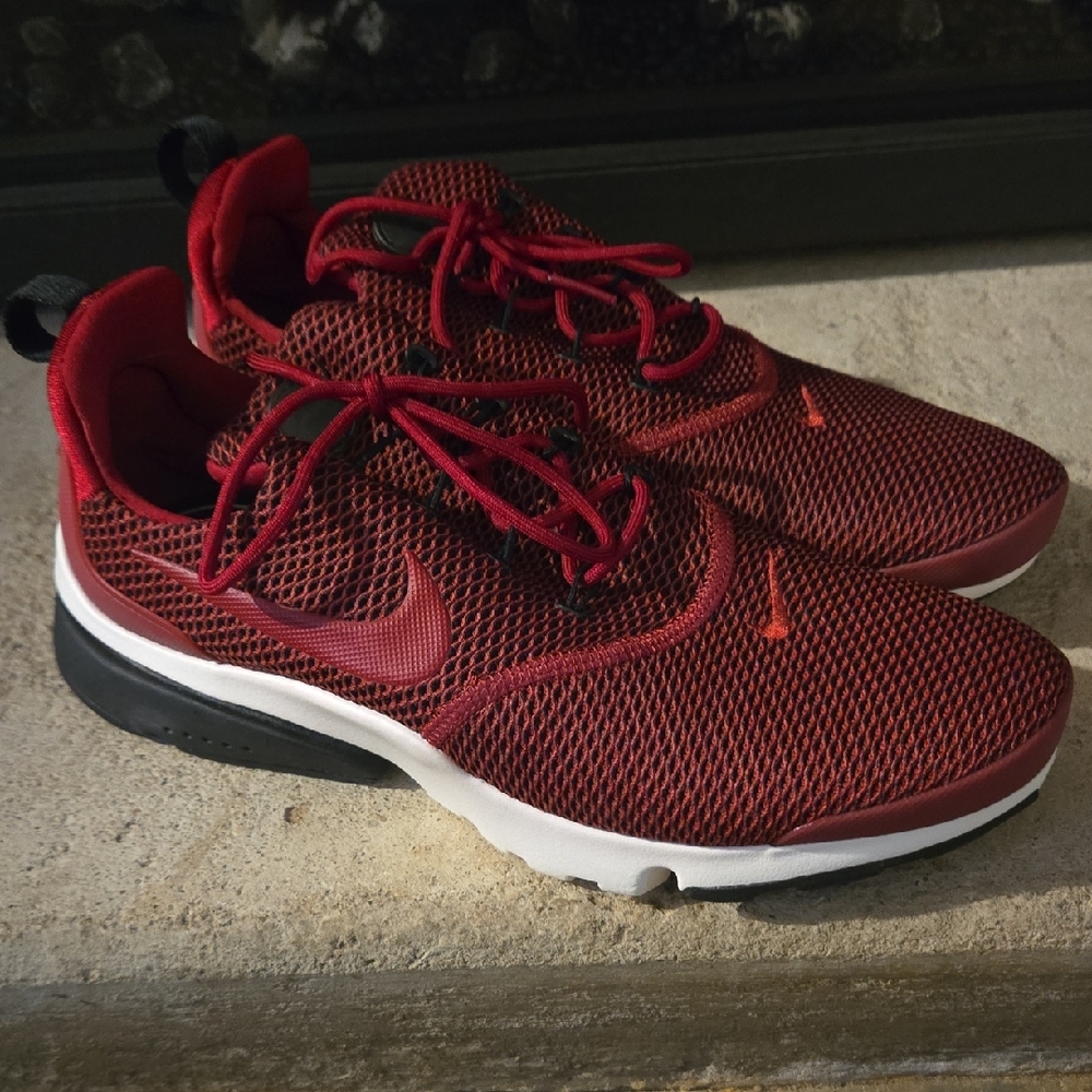 Nike Presto Fly Womens 8.5 NWOT